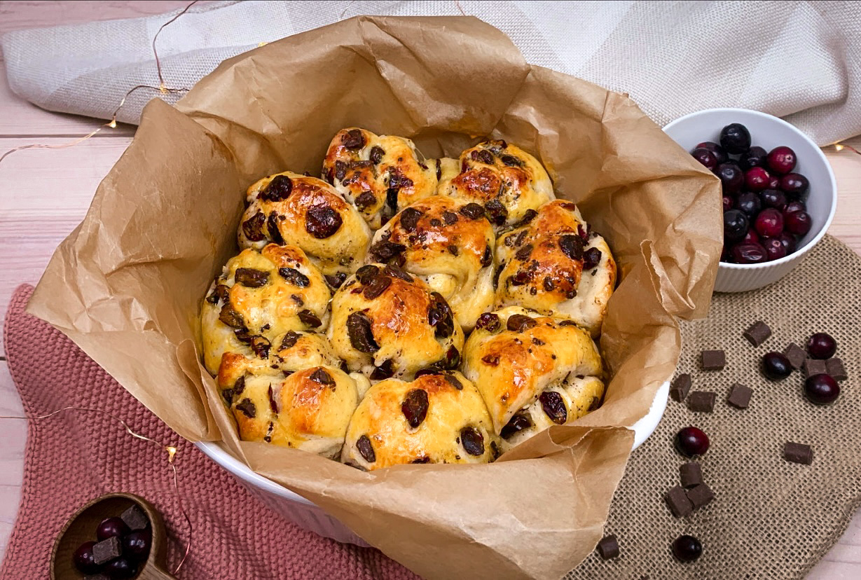 Süße Cranberry-Schoko Brötchen - Fresh food for every mood